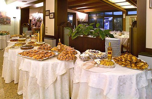 Hotel Ristorante Giordano Cavernago Εξωτερικό φωτογραφία